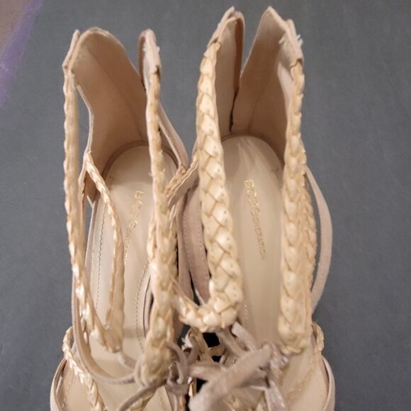 BCBGENERATION WEDGE STYLE OPEN TOE SANDAL - Picture 3 of 15